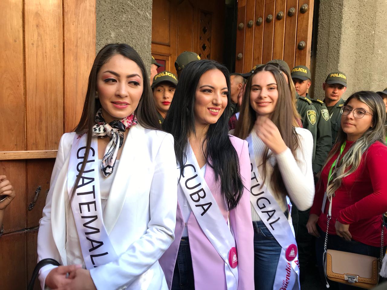 Las candidatas al Reinado Internacional del Café visitaron